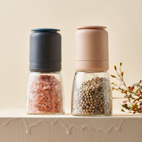 Minimalistic Salt and Pepper Grinder