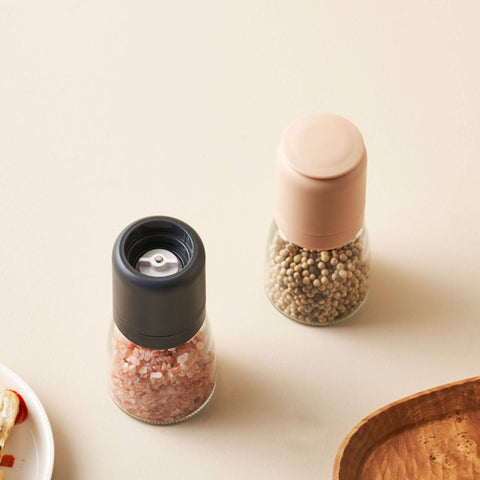 Minimalistic Salt and Pepper Grinder