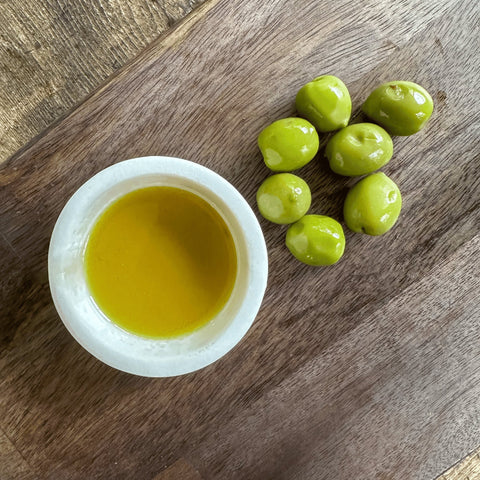 Spanish Hojiblanca Extra Virgin Olive Oil - Olive Branch Oil & Spice